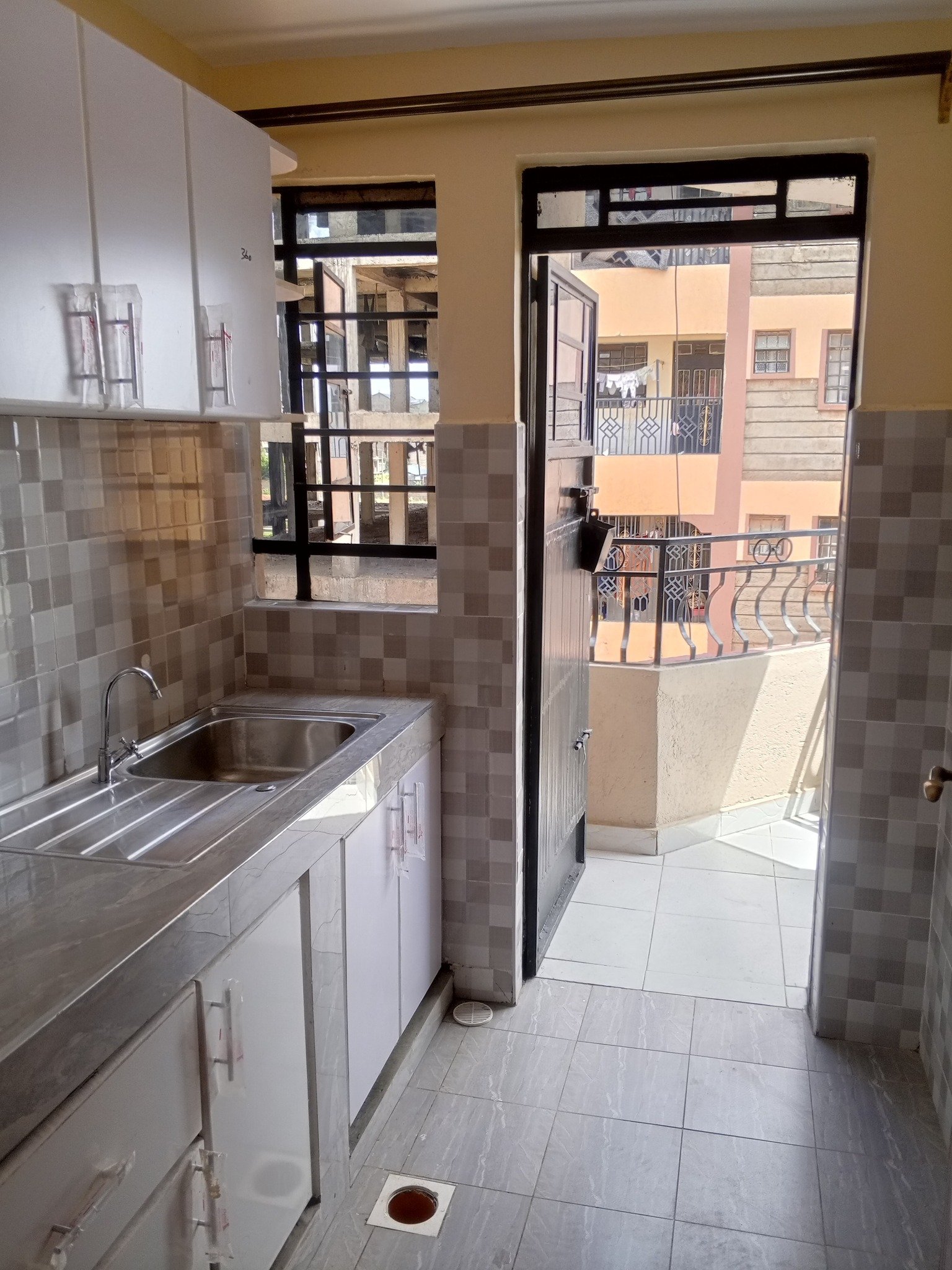 1 and 2 Bedroom Apartments To Let in Kasarani Carwash