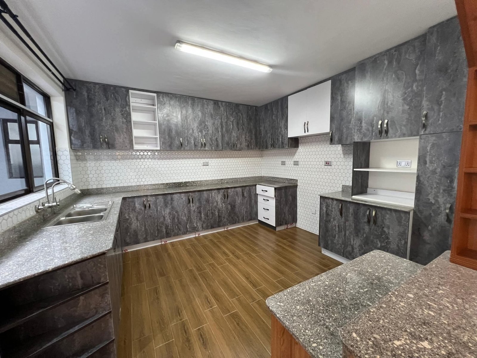 4 Bedroom All En-suite To Let in Kitengela
