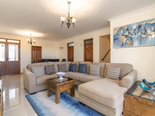 4 Bedroom All Ensuite Townhouse To Let in Athi River