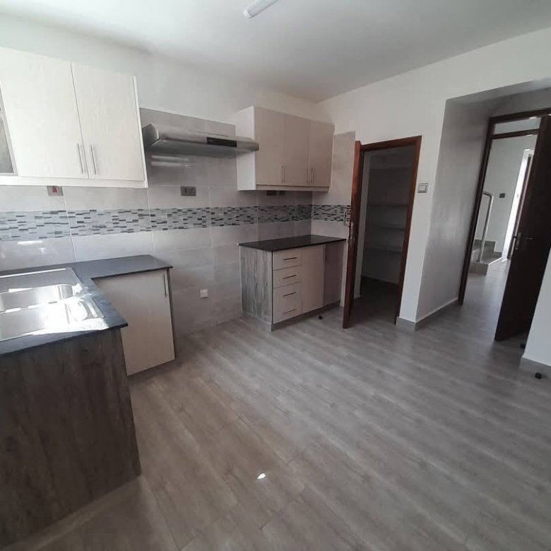 4 Bedroom Master En-suite Townhouse To Let in Athi River