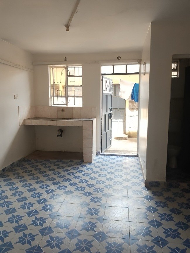 Bedsitter To Let in Kasarani Garage