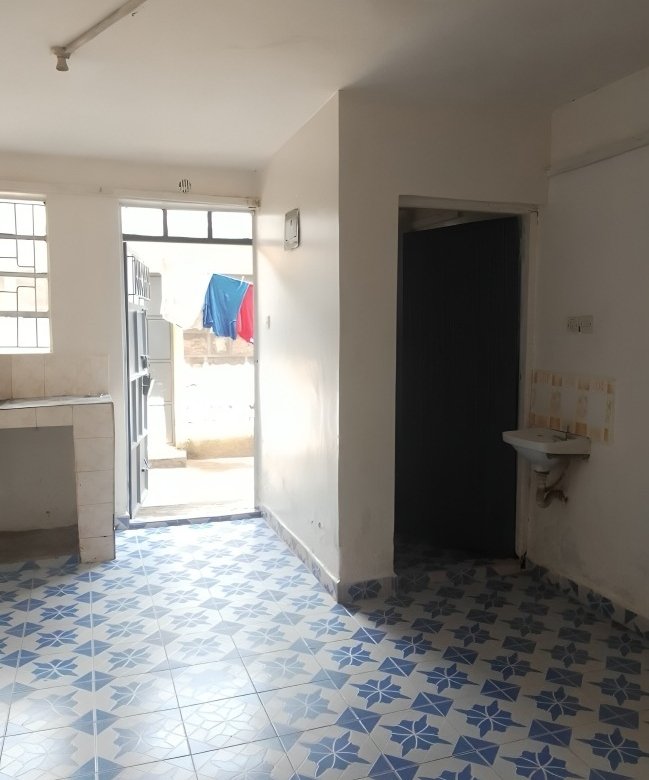 Bedsitter To Let in Kasarani Garage