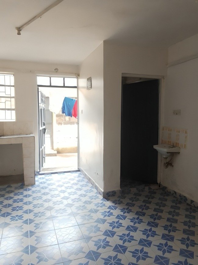 Bedsitter To Let in Kasarani Garage