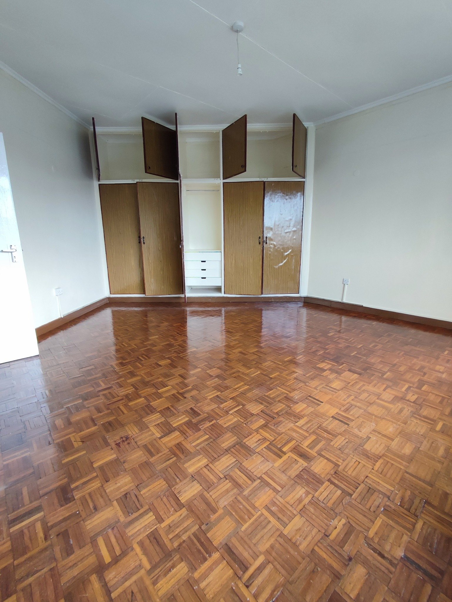 2 Bedroom Master En-suite Apartment To Let in Kileleshwa
