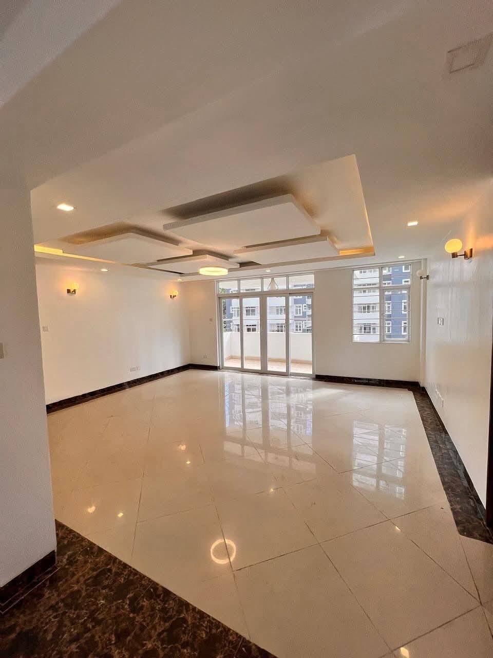 3 Bedroom All En-suite Apartment with SQ for Rent in Lavington
