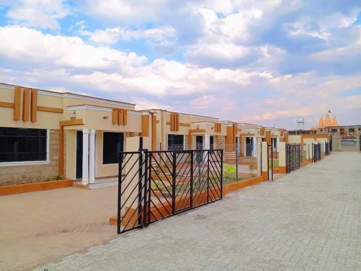 3 Bedroom All-En-suite Bungalow with DSQ For Rent in Kitengela