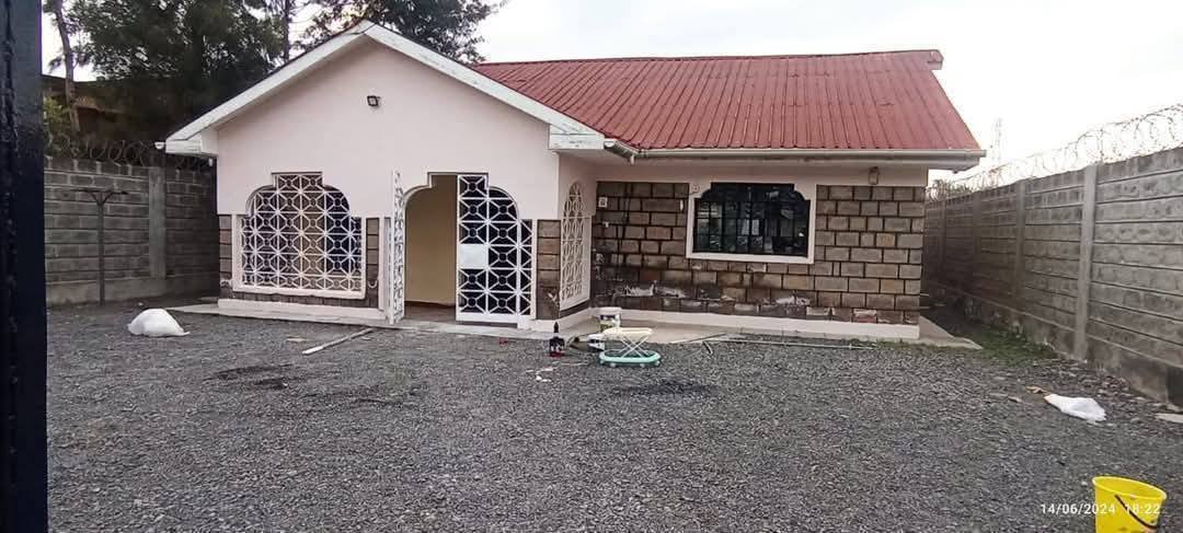 3 Bedroom House for Rent in Syokimau with DSQ