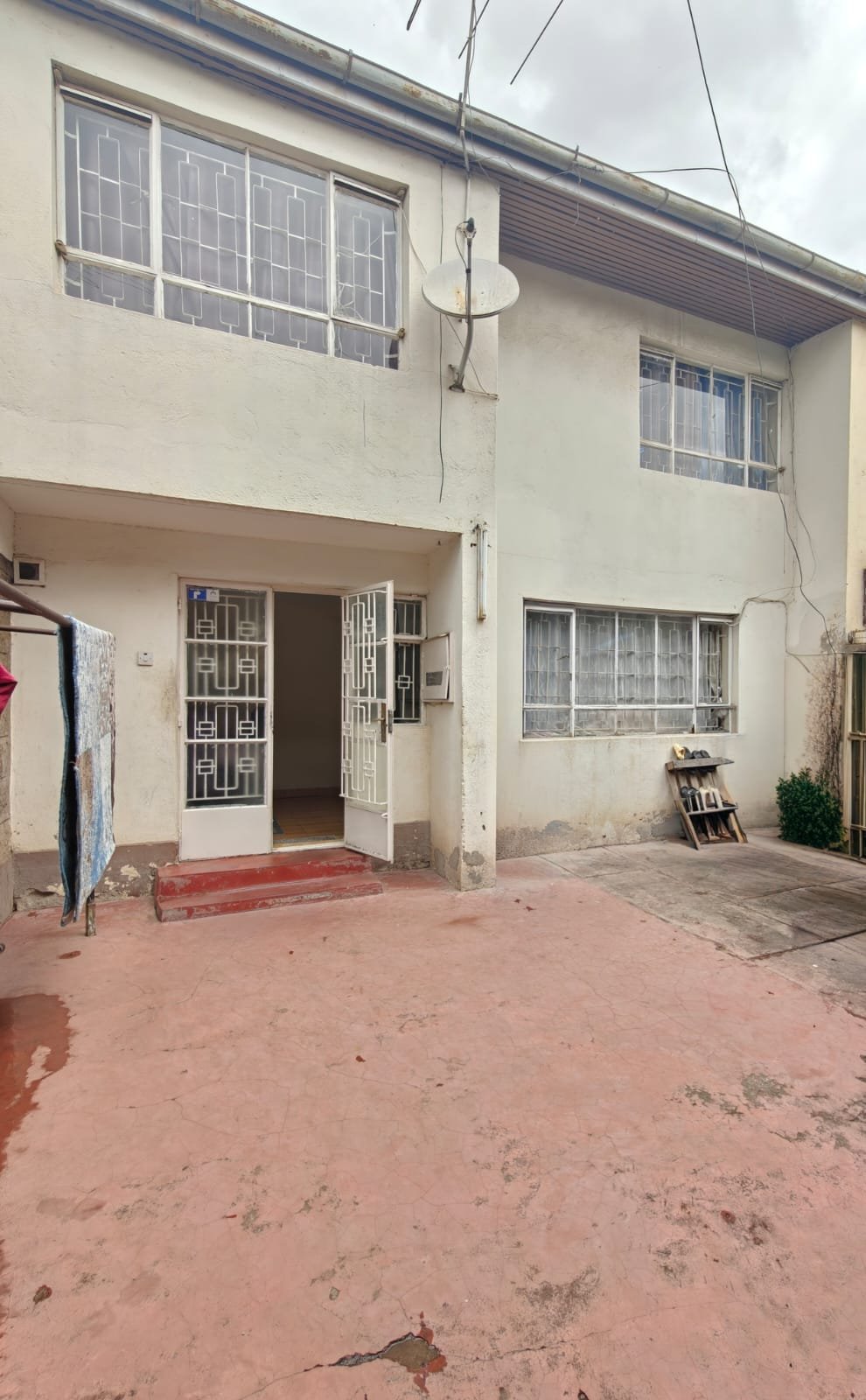 3 bedroom apartment with DSQ for sale in South C