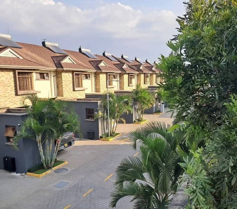 4 Bedroom Master En-suite Plus DSQ Townhouse for Rent in Syokimau