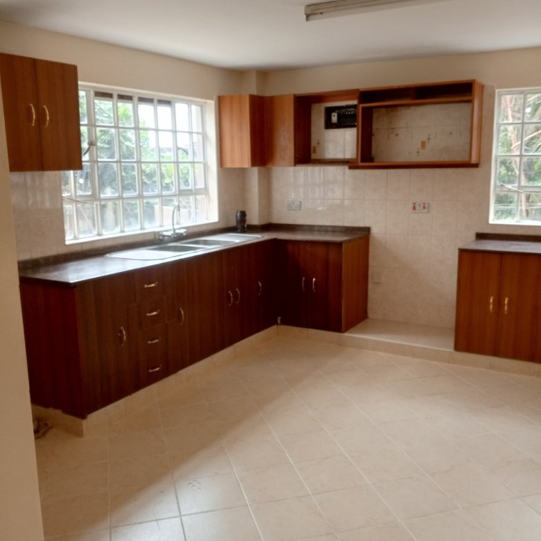 4 Bedroom Own Compound To Let Kasarani Seasons