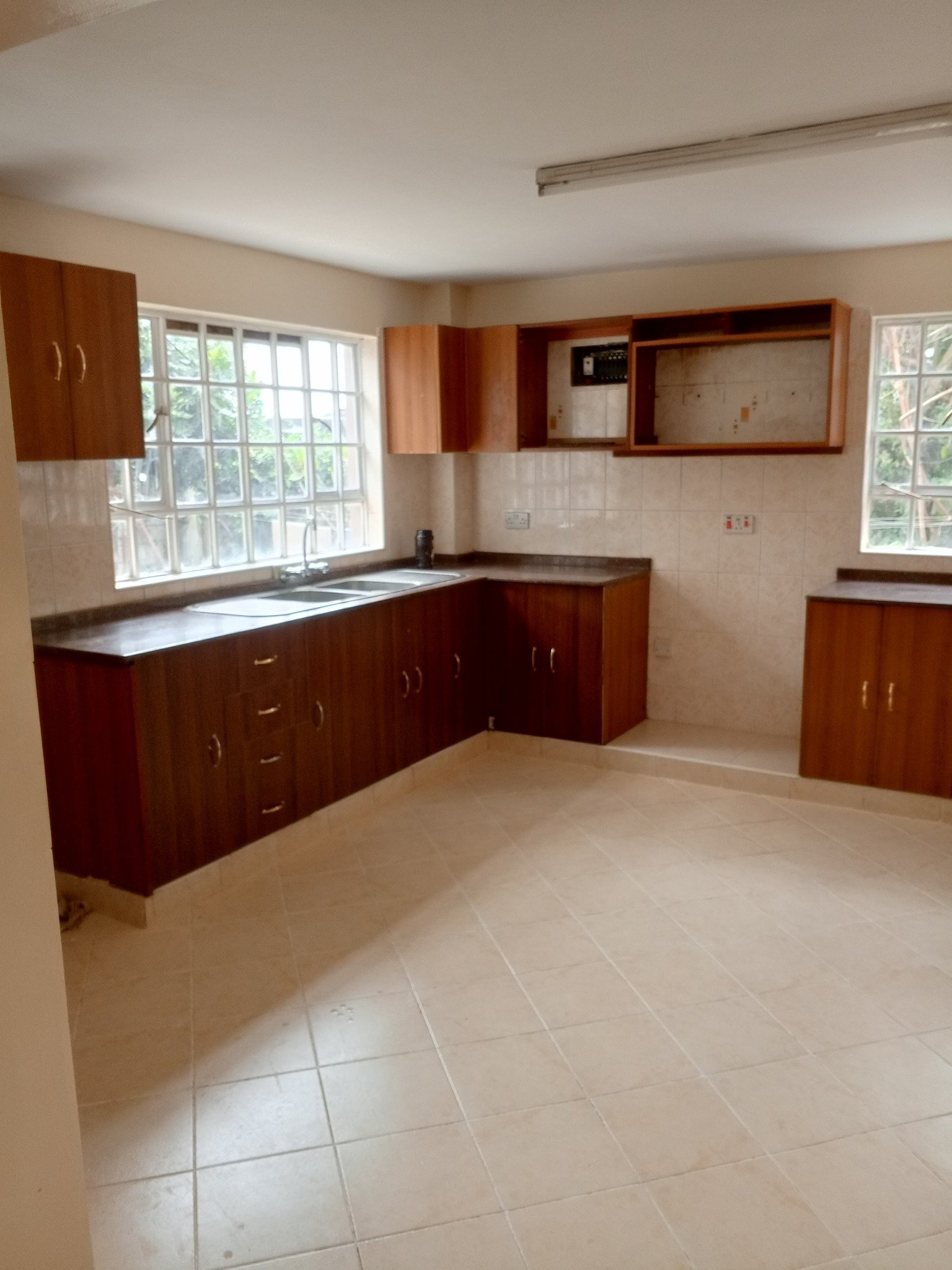 4 Bedroom Own Compound To Let Kasarani Seasons