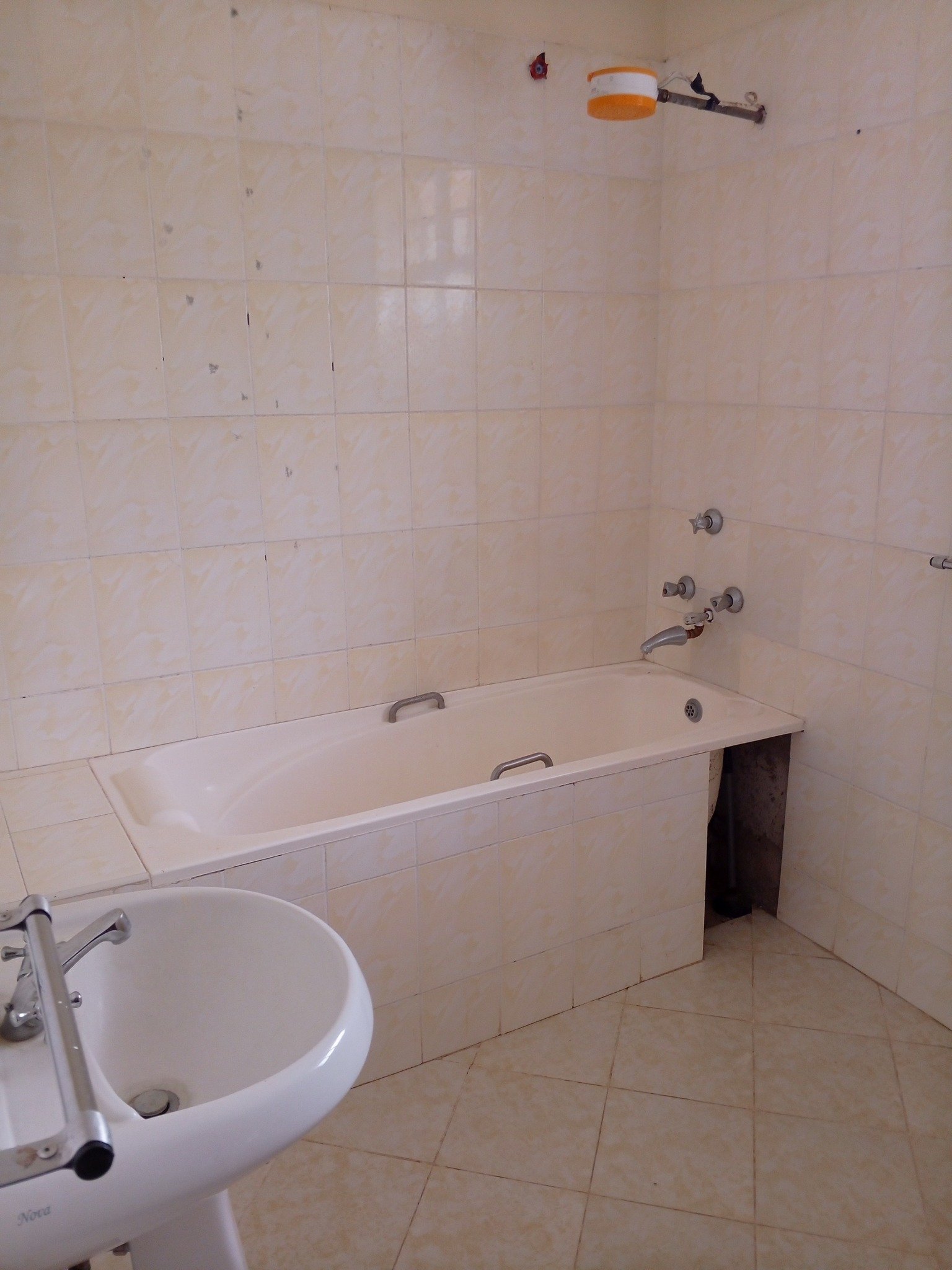4 Bedroom Own Compound To Let Kasarani Seasons