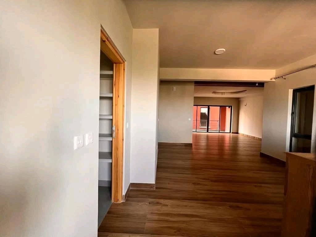 Spacious 3 Bedroom Apartment + SQ To Let in Kileleshwa