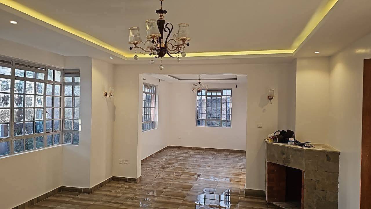 Spacious 4 Bedroom House with 2 DSQs To Let in Kitengela