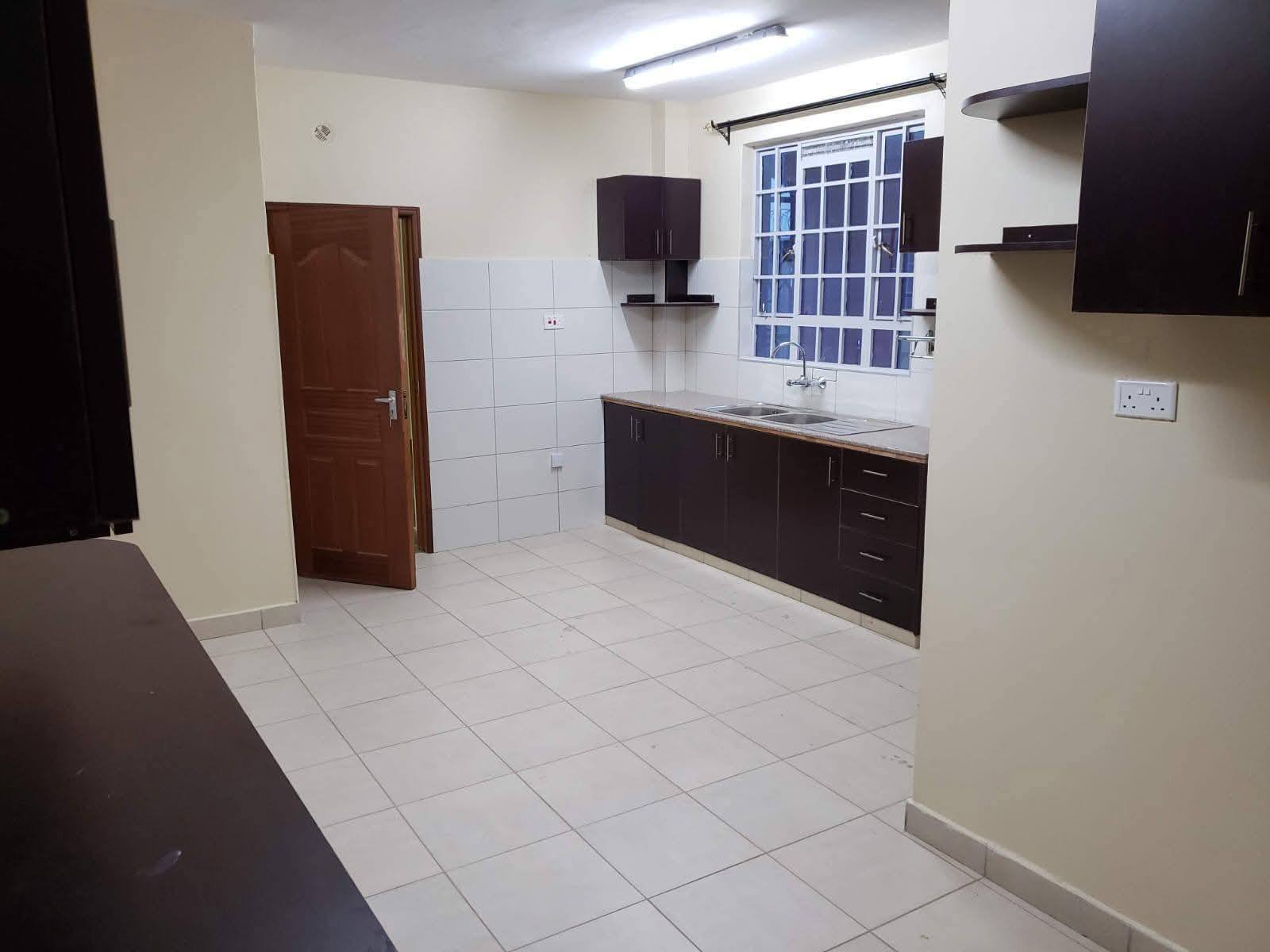 Spacious 4 Bedroom House with 2 DSQs To Let in Kitengela