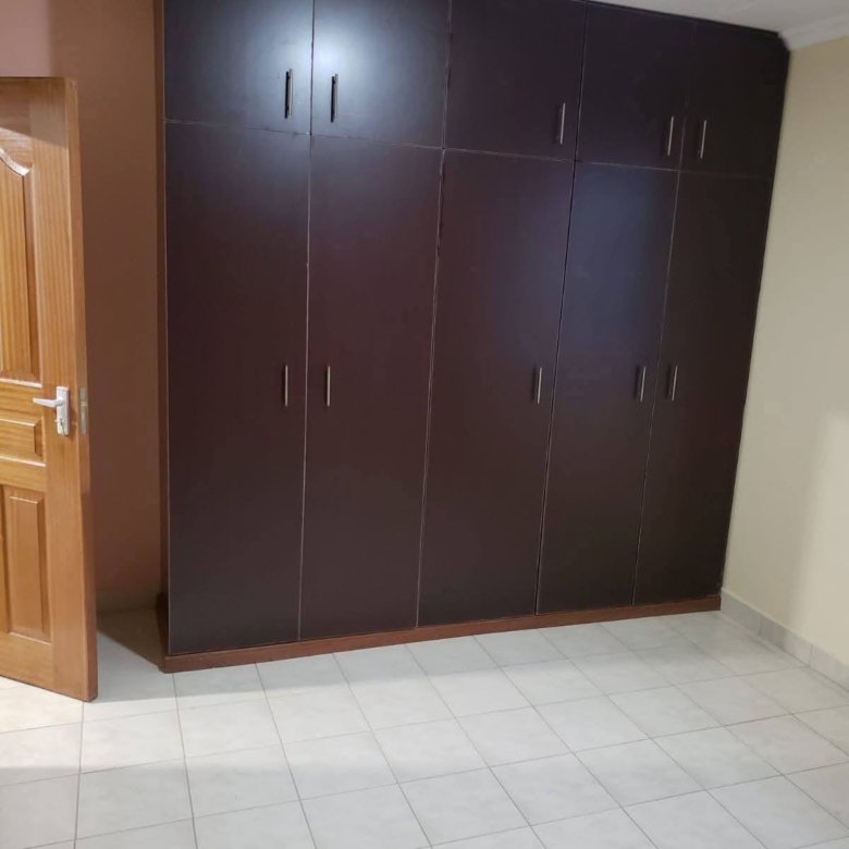 Spacious 4 Bedroom House with 2 DSQs To Let in Kitengela