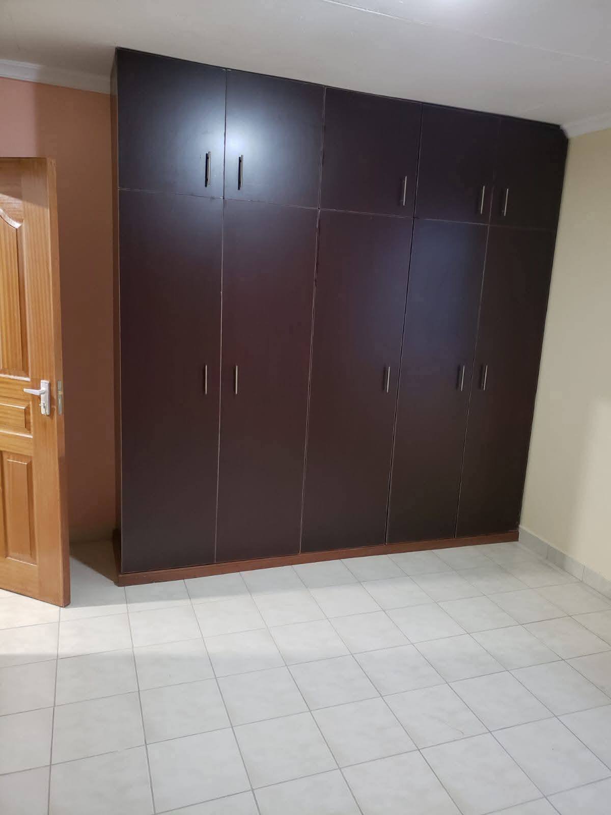 Spacious 4 Bedroom House with 2 DSQs To Let in Kitengela