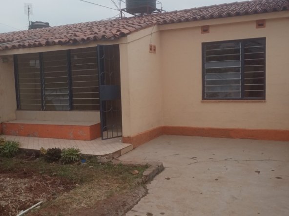 2 Bedroom Bungalow with DSQ To Let in Buruburu