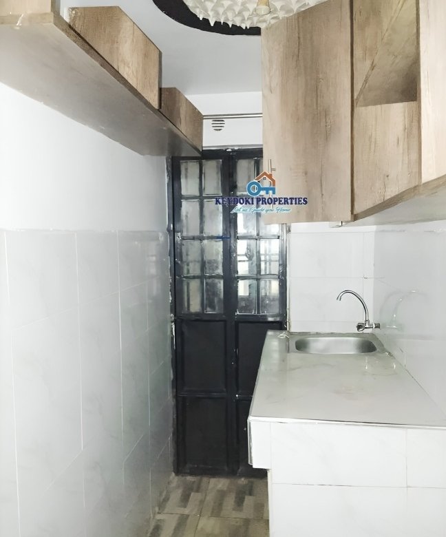 2 Bedroom Master Ensuite To Let in Kasarani Garage