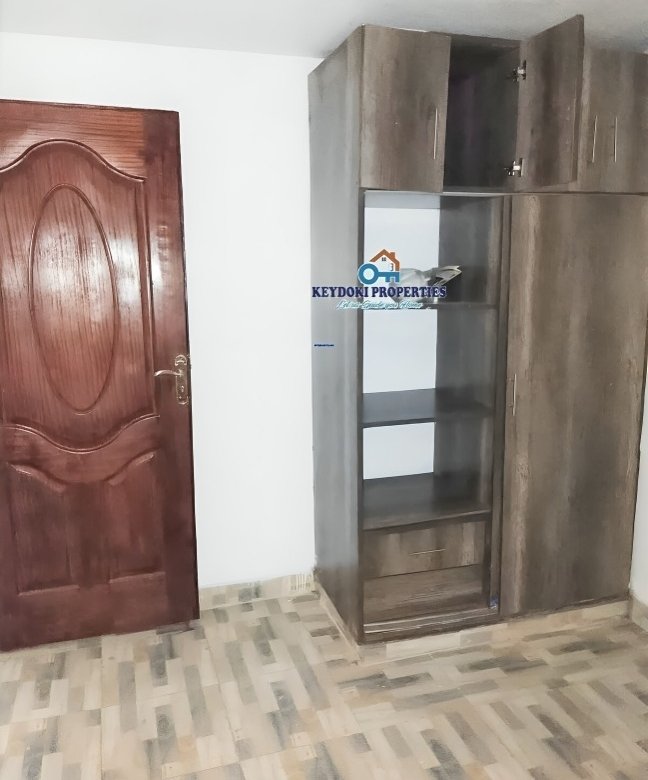 2 Bedroom Master Ensuite To Let in Kasarani Garage