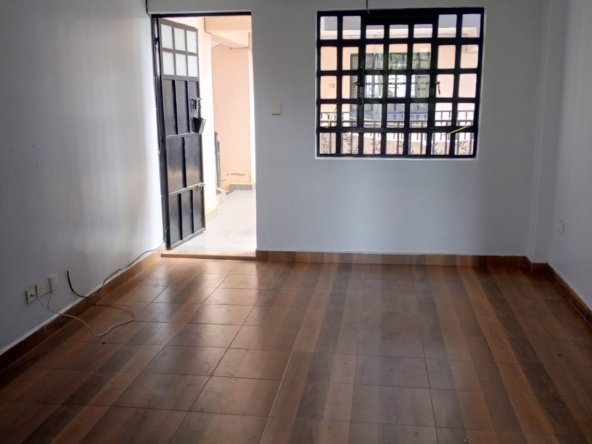 2 Bedroom Master Ensuite To Let in Roasters