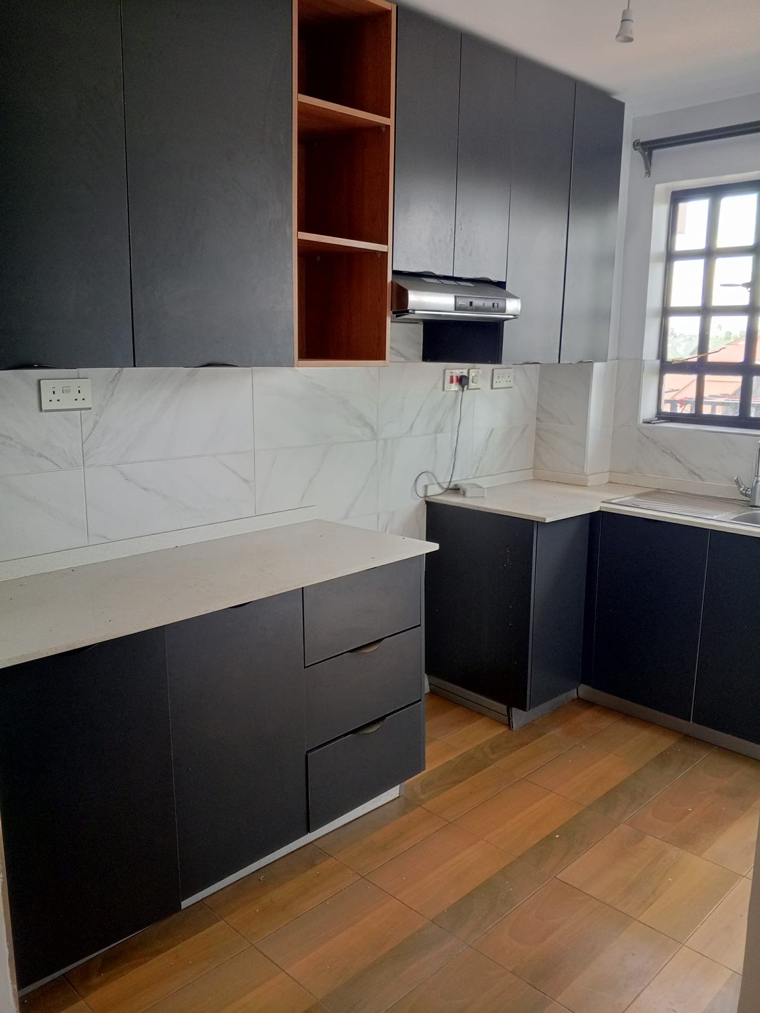 2 Bedroom Master Ensuite To Let in Roasters