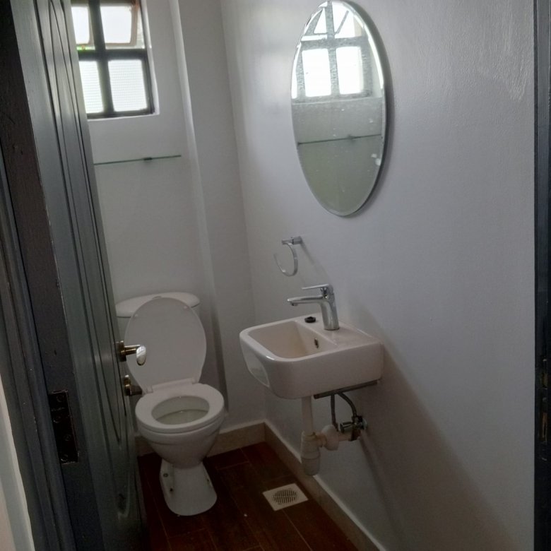 2 Bedroom Master Ensuite To Let in Roasters