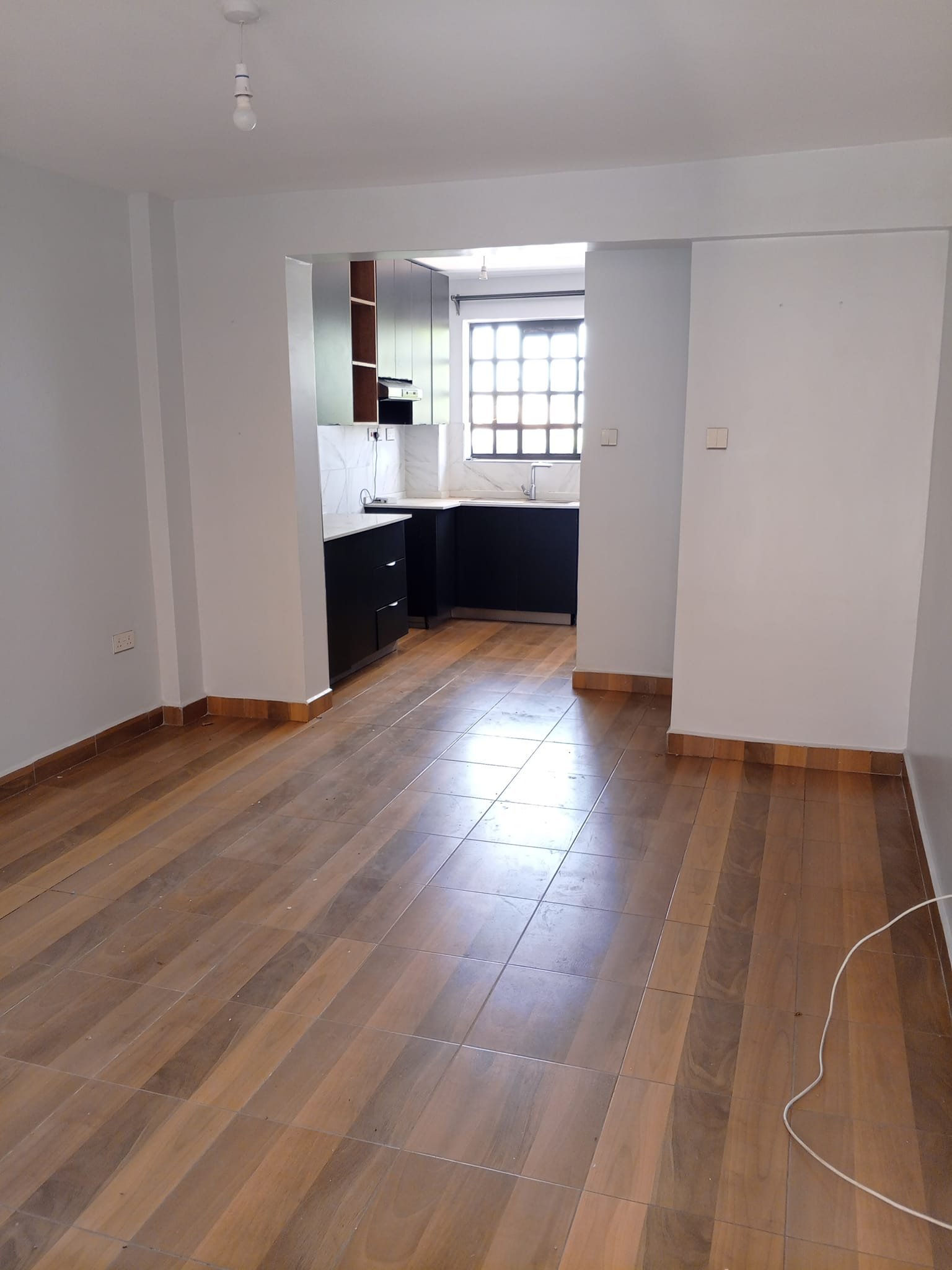 2 Bedroom Master Ensuite To Let in Roasters