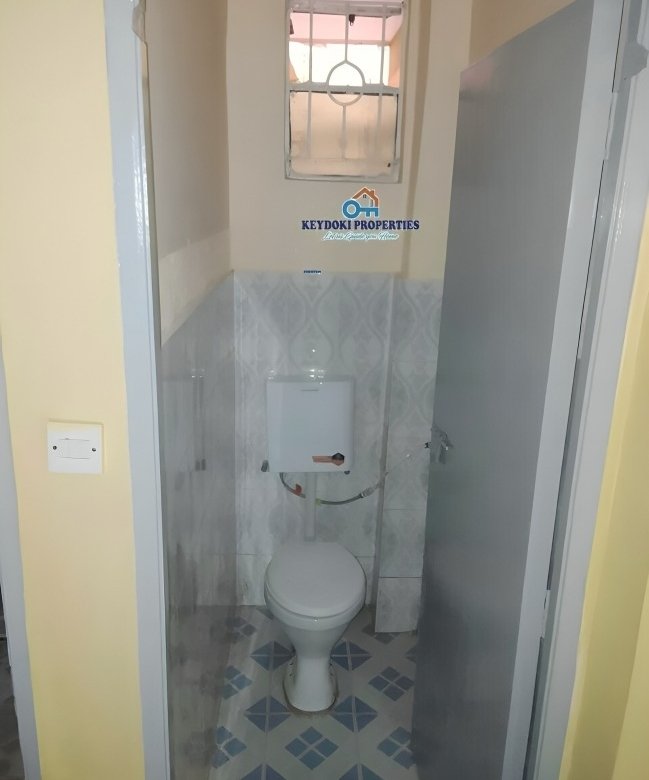 2 Bedroom To Let in Kasarani Garage