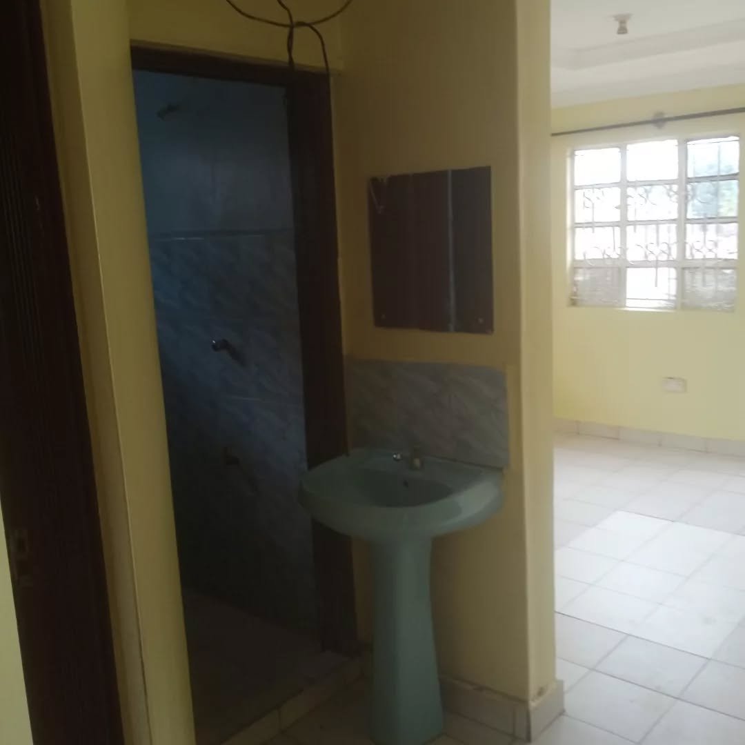 2 Bedroom Upstairs Extension To Let in Buruburu