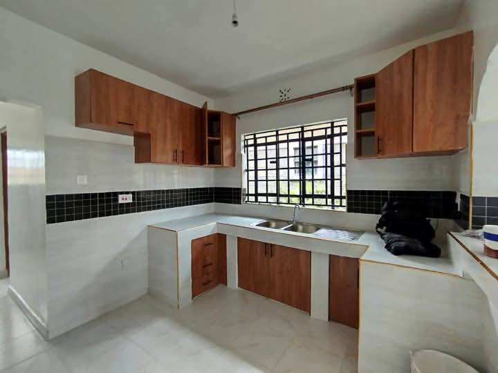 3 Bedroom House for Rent in Kitengela with SQ
