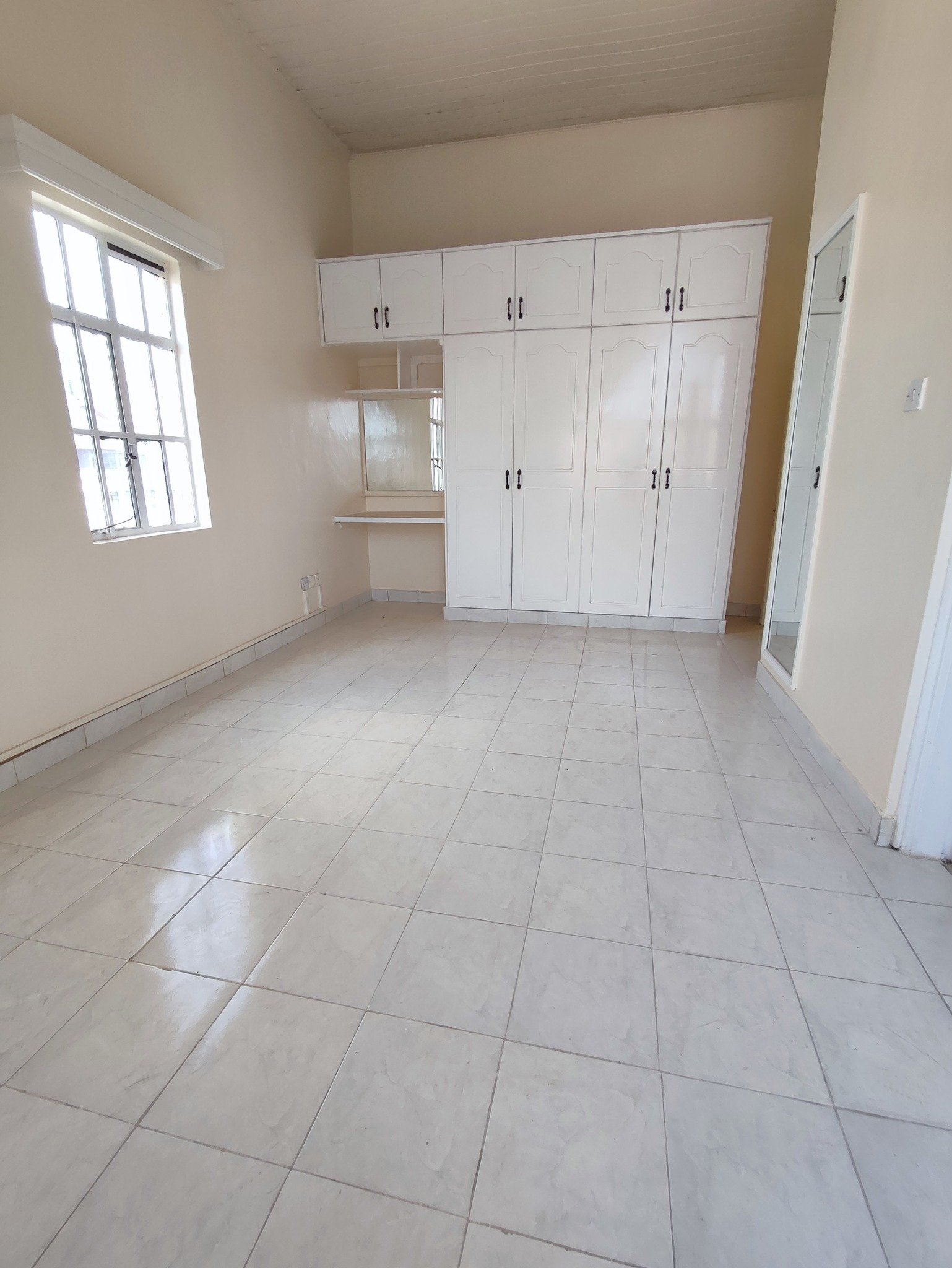 3 Bedroom Penthouse for Rent in Lavington
