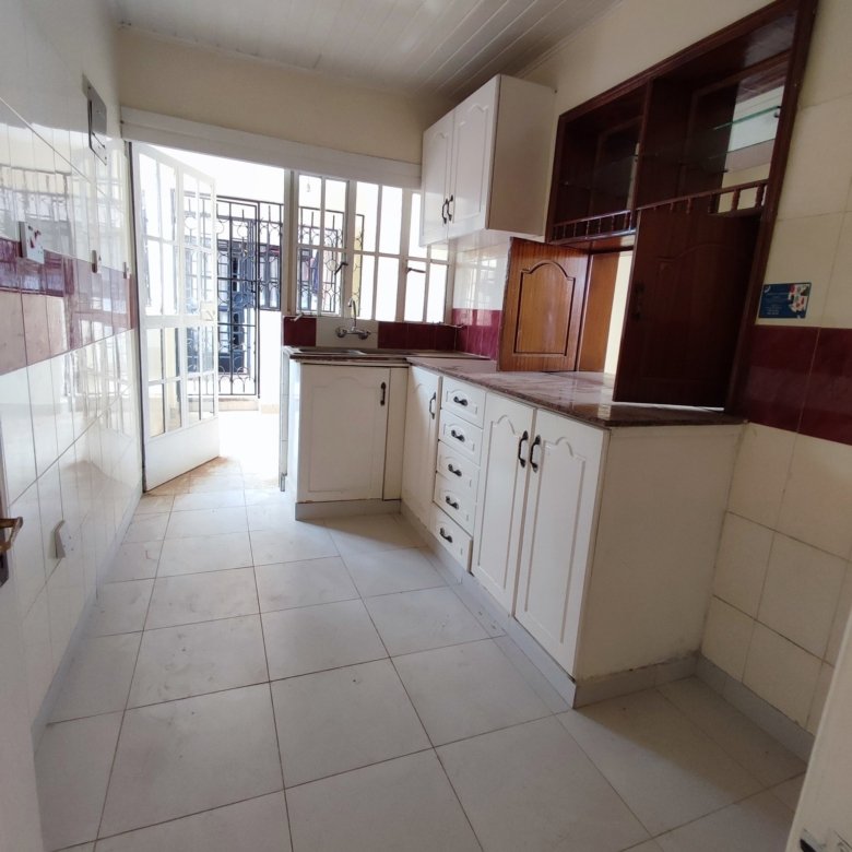 3 Bedroom Penthouse for Rent in Lavington