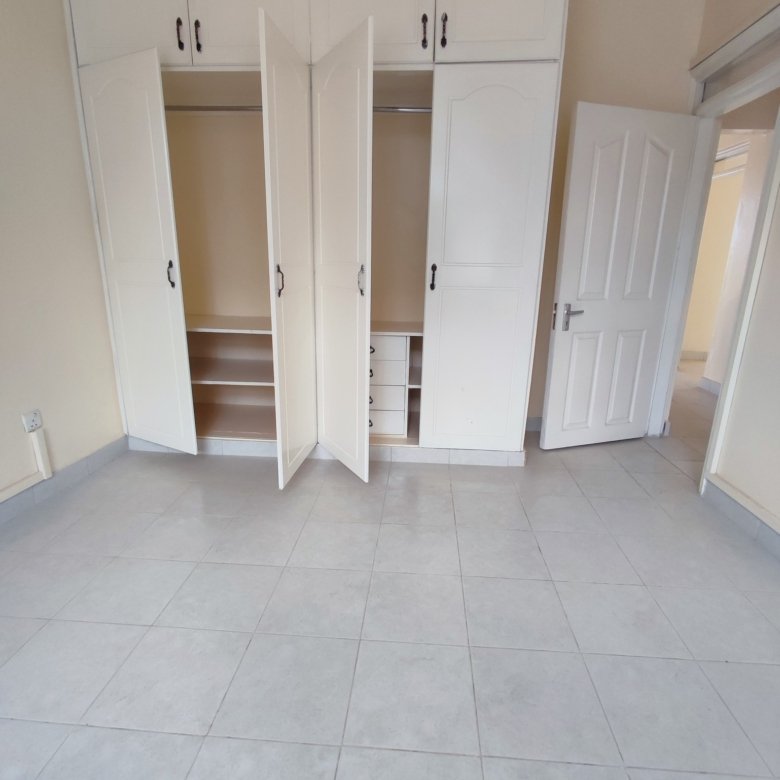 3 Bedroom Penthouse for Rent in Lavington