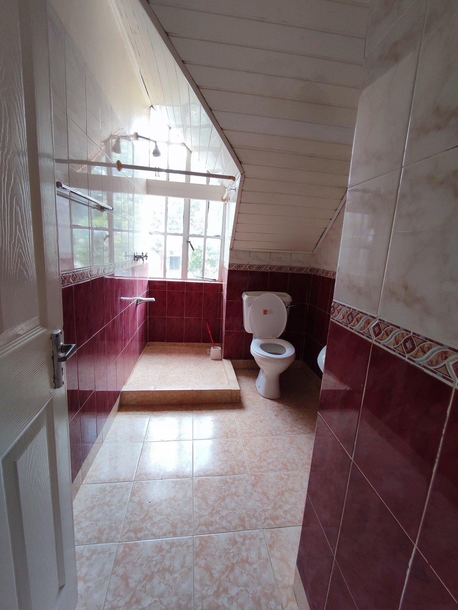 3 Bedroom Penthouse for Rent in Lavington
