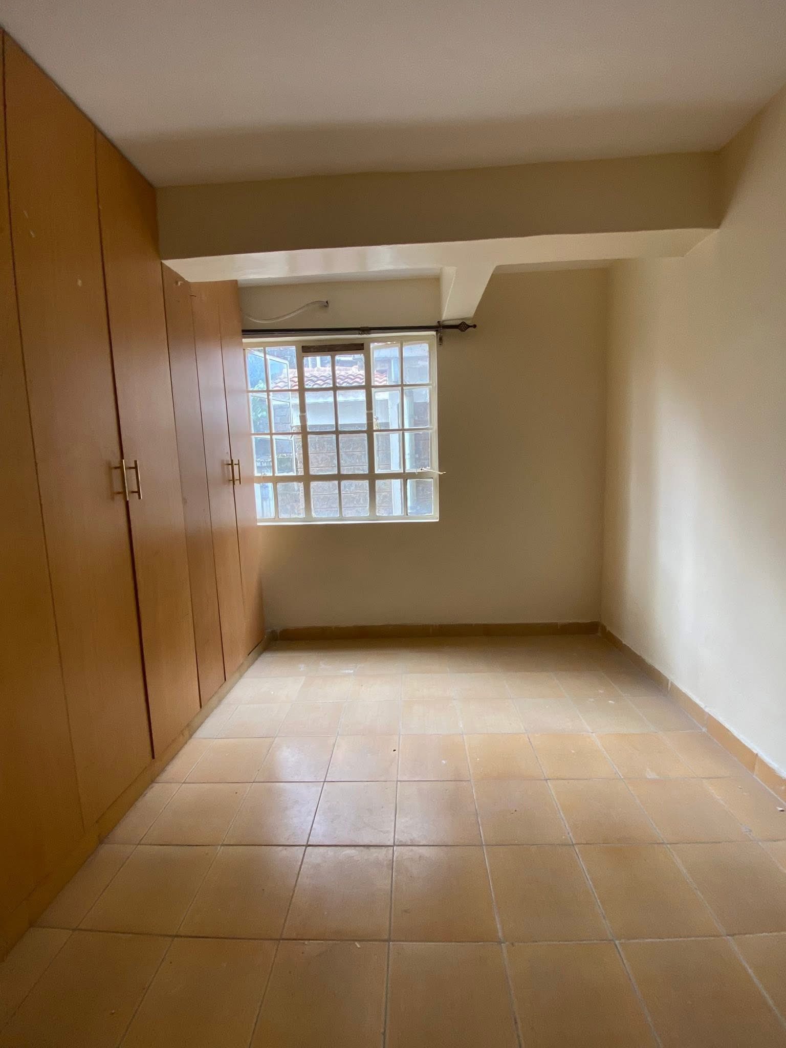 4 Bedroom Mansion with SQ To Let Ruai Bypass