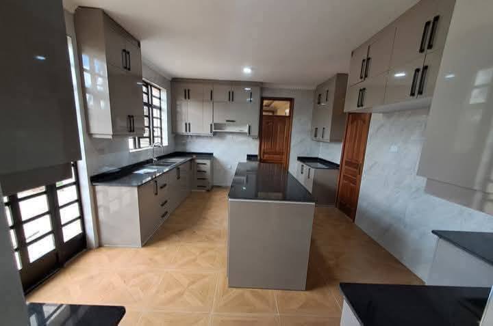 5-Bedroom All En-suite House with DSQ for Rent – Kitengela Yukos