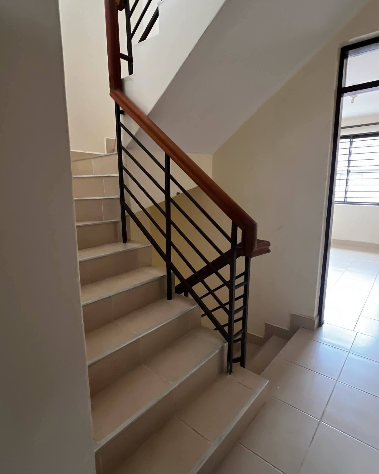 5 Bedroom House for Rent in Syokimau with DSQ