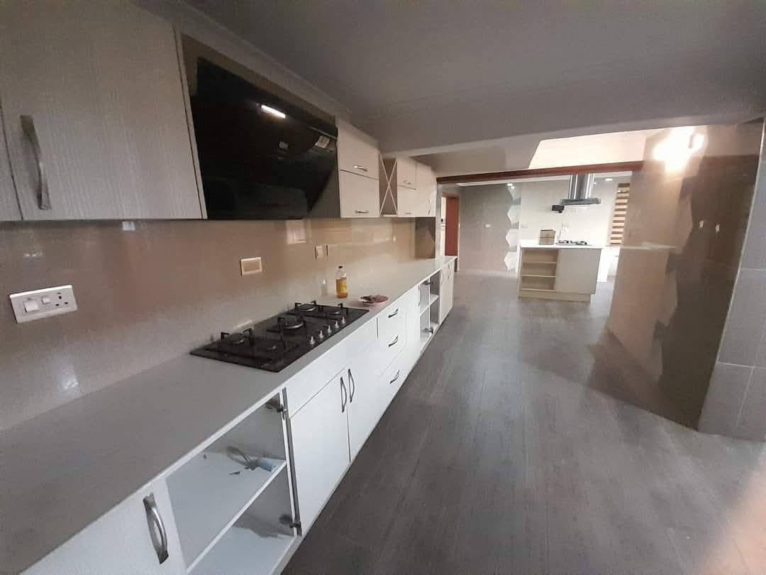 5 Bedroom House for Rent in Syokimau with DSQ