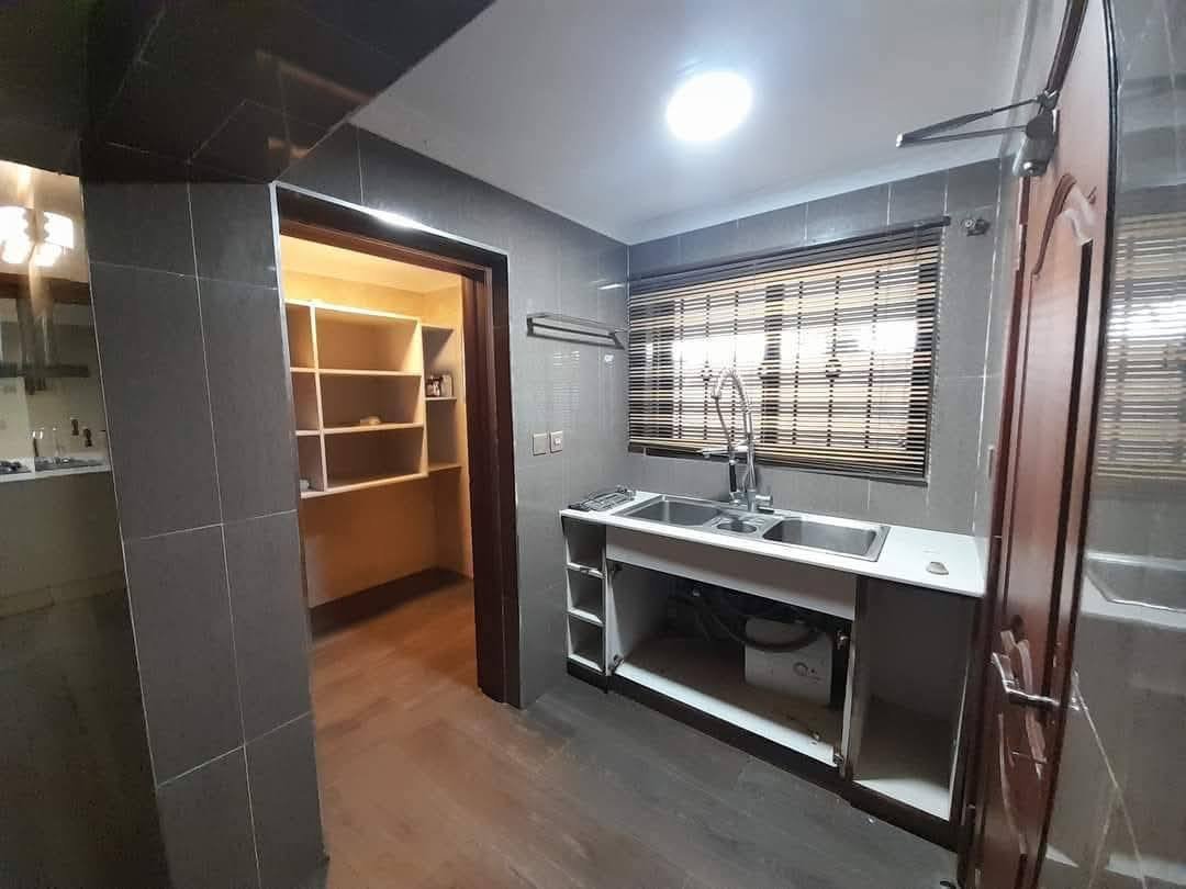 5 Bedroom House for Rent in Syokimau with DSQ