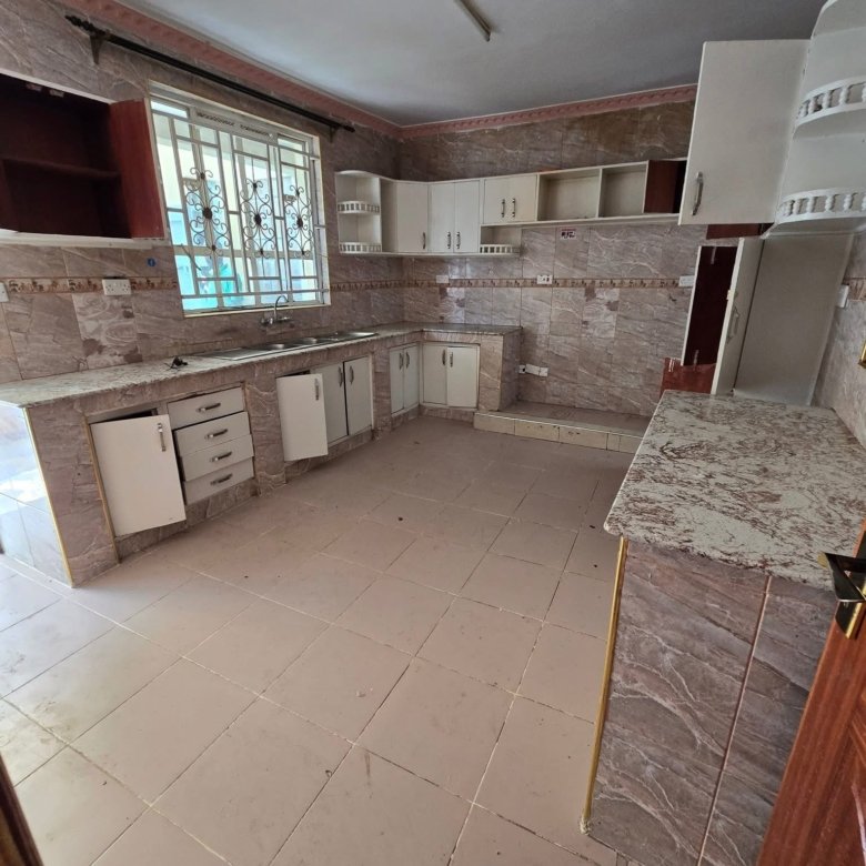 5 Bedroom Maisonette To Let Utawala Shooters