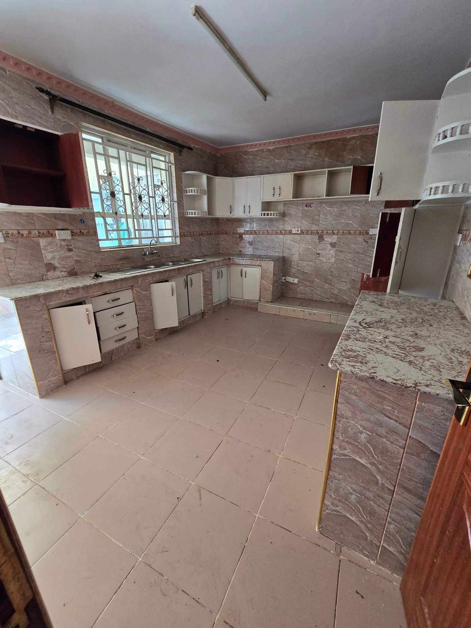 5 Bedroom Maisonette To Let Utawala Shooters