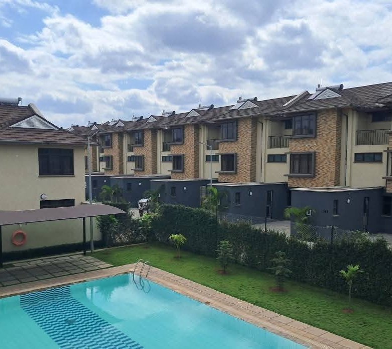 5 Bedroom Master Ensuite Townhouse with DSQ in Syokimau