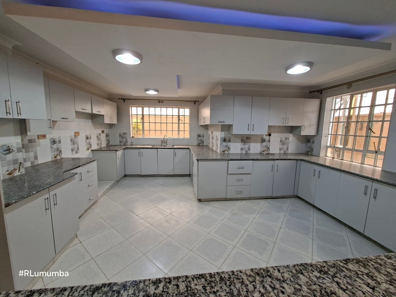 6 Bedroom All En-suite Maisonette for Rent in Kitengela