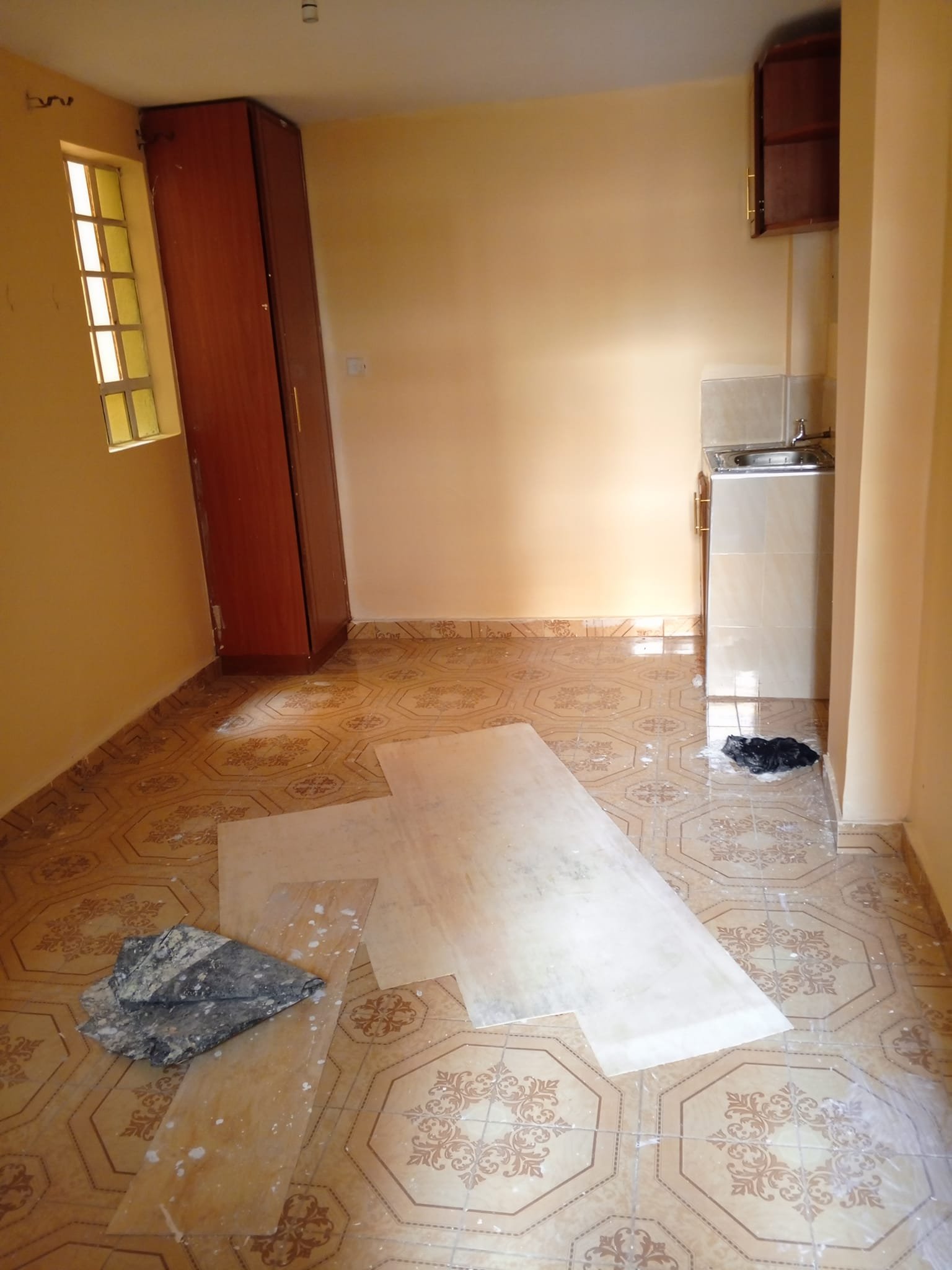 Bedsitter To Let in Kasarani Carwash Area