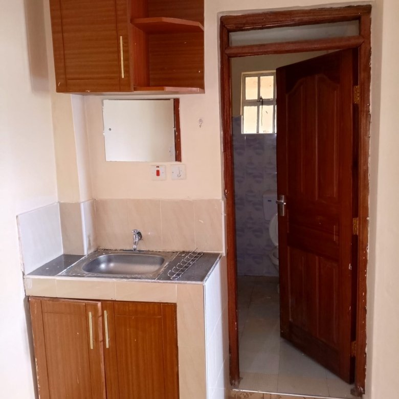 Bedsitter To Let in Kasarani Carwash Area