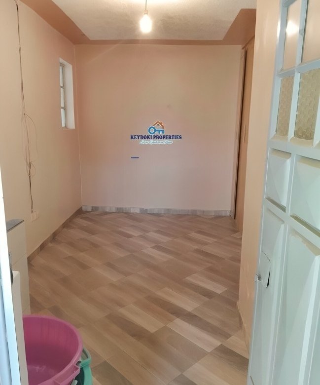 Bedsitter To Let in Kasarani Garage