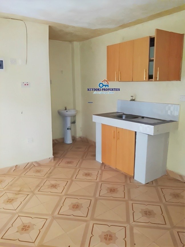 Bedsitter To Let in Kasarani Garage
