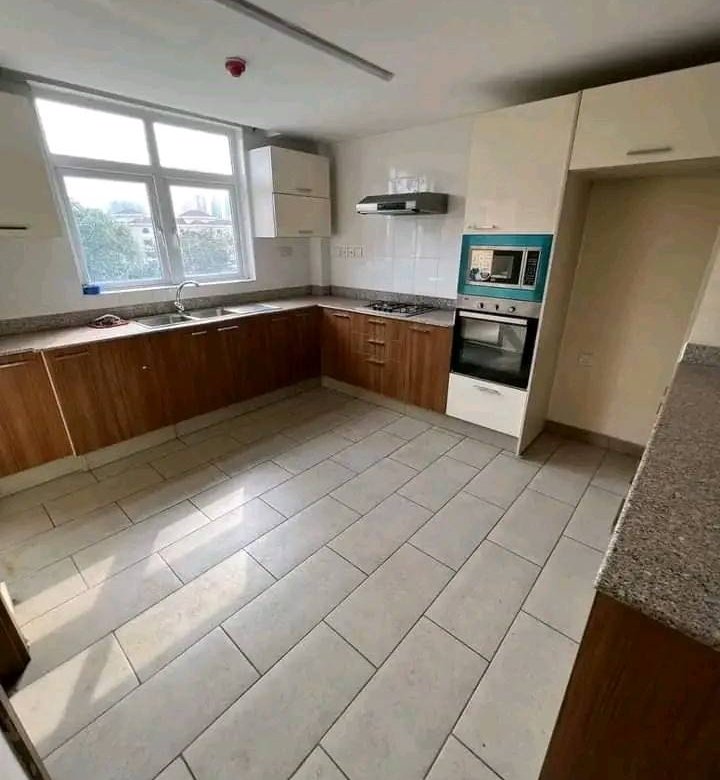 Modern 3 Bedroom + SQ Apartment for Rent in Kilimani