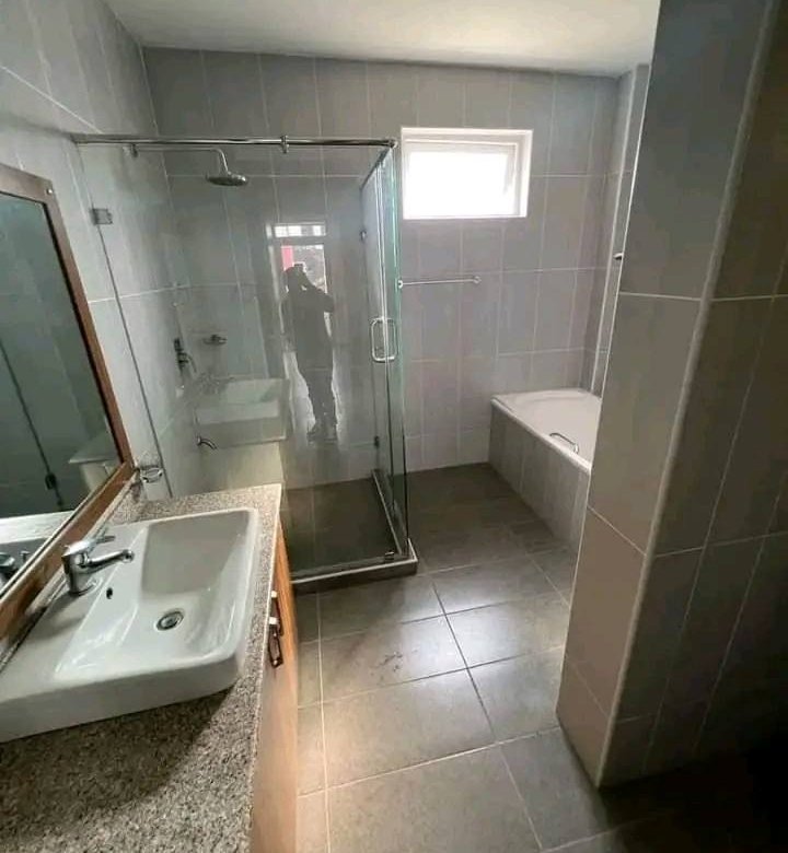 Modern 3 Bedroom + SQ Apartment for Rent in Kilimani